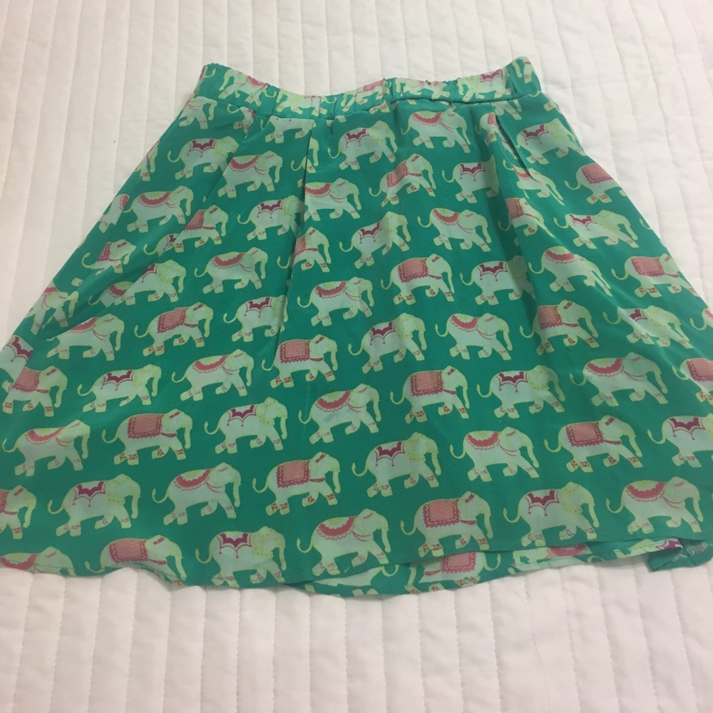 Boutique 🐘 Skirt
